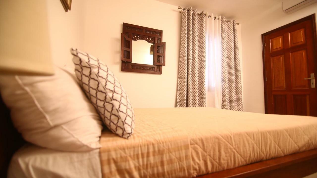 Illiyin Boutique Hotel Dakar Bagian luar foto